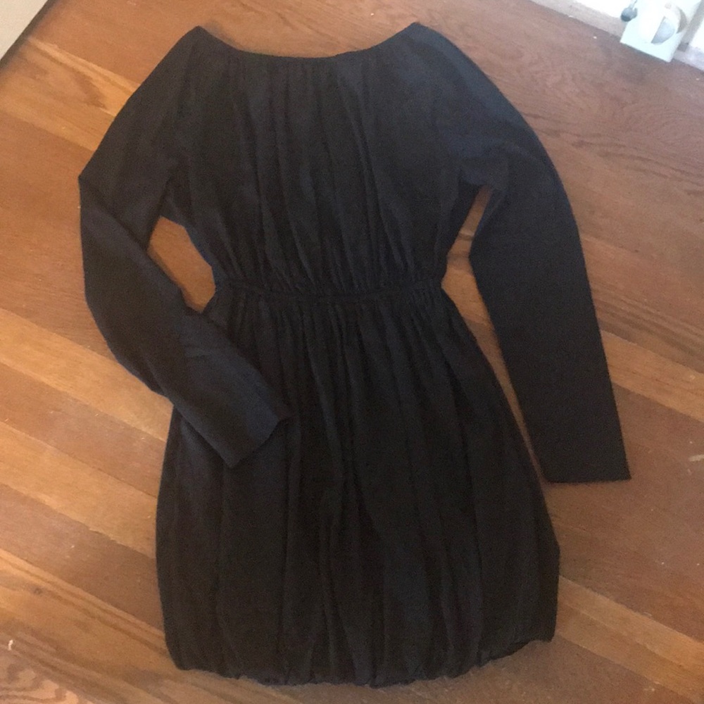Perfect little black dress!
